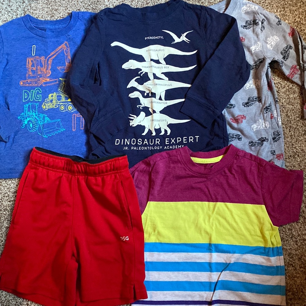 Kids bundle size 4/5, 3 long sleeve, one short sleeve, one soccer shorts
